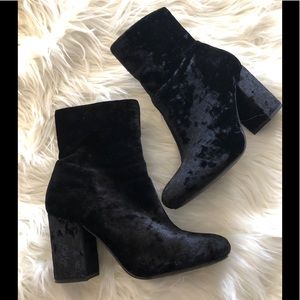 Black crushed Velvet ankle boot